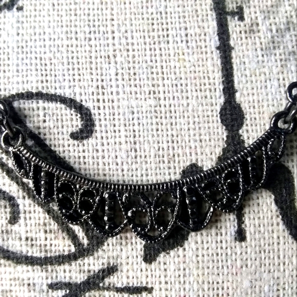 Downton Abbey Victorian Filegree Adjustable Necklace - Picture 3 of 6